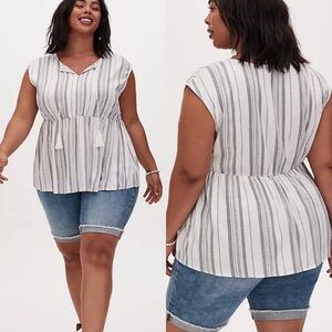 Torrid NWT White & Grey Stripe Stretch Woven Dolman Peplum Top Size 3